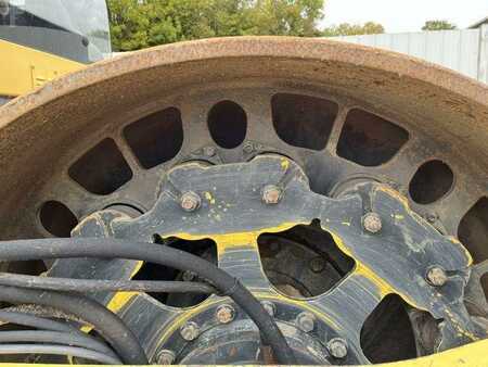 Schaffußwalze 2005 BOMAG BW219DH4 (24)