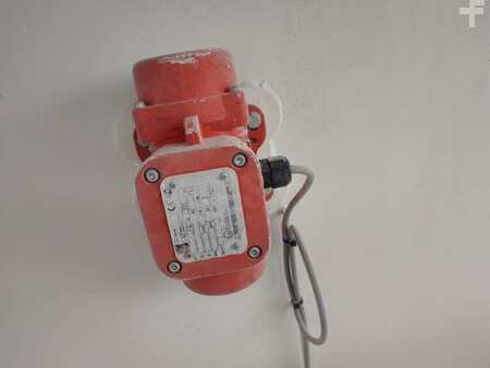 Outro 2004 Unimog UNIMOG U500 (40)