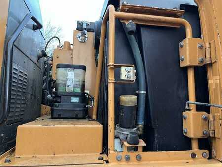 Escavadora de rodas 2005 Case WX185 (28)