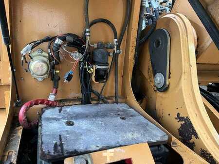 Escavadora de rodas 2005 Case WX185 (30)