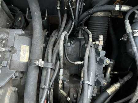 Escavadora de rodas 2005 Case WX185 (42)