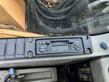 Escavadora de rodas 2005 Case WX185 (50)