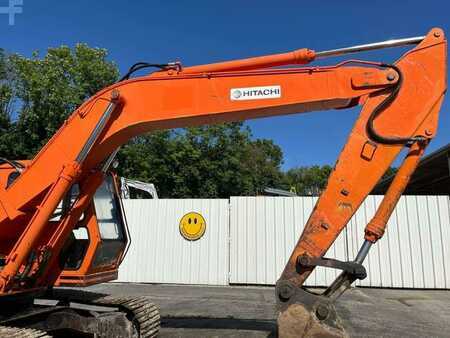 Bæltegraver 1987 Hitachi UH073 (16)