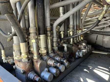 Bæltegraver 1987 Hitachi UH073 (31)