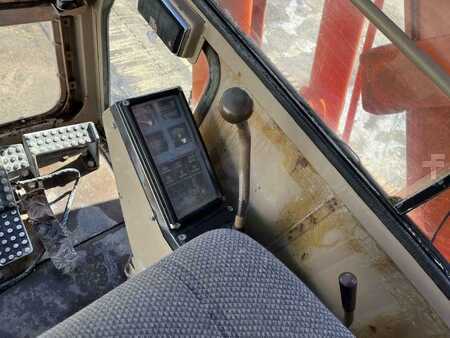 Bæltegraver 1987 Hitachi UH073 (49)