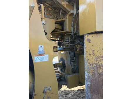 Pyöräkuormaajat 2002 Caterpillar 990 (9)