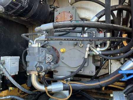 Excavadoras de cadenas 2013 Liebherr R936 LITRONIC (36)