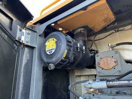 Excavadoras de cadenas 2013 Liebherr R936 LITRONIC (37)