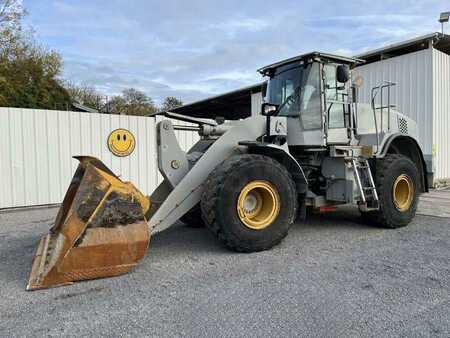 Chargeuse sur pneus 2014 Caterpillar 962K (1)