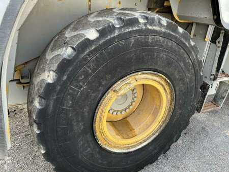 Chargeuse sur pneus 2014 Caterpillar 962K (20)