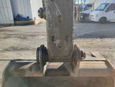 Lánctalpas kotrógép 1993 Caterpillar E120B (14)