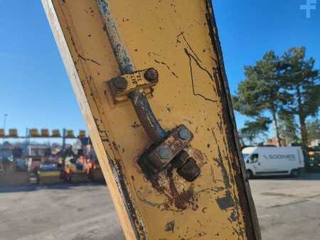 Lánctalpas kotrógép 1993 Caterpillar E120B (19)