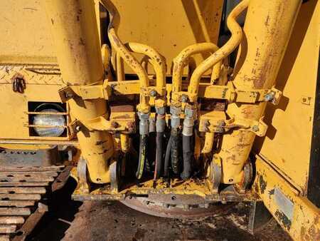 Lánctalpas kotrógép 1993 Caterpillar E120B (20)