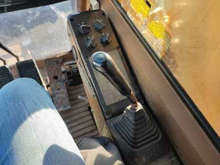 Lánctalpas kotrógép 1993 Caterpillar E120B (44)