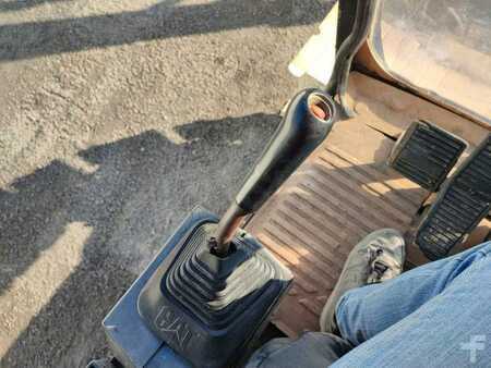 Lánctalpas kotrógép 1993 Caterpillar E120B (46)