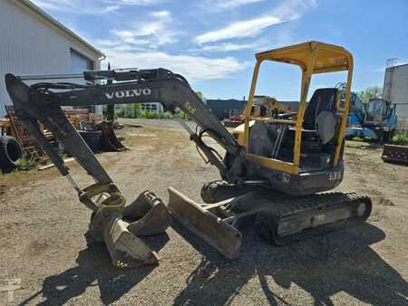 Minibagry 2005 Volvo ECR38 (1)