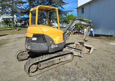 Minibagry 2005 Volvo ECR38 (4)