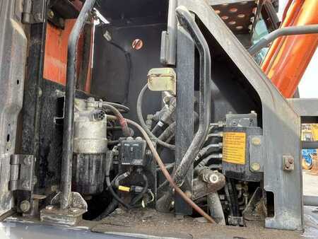 Mobilbagger 2011 Hitachi ZX210W-3 (31)