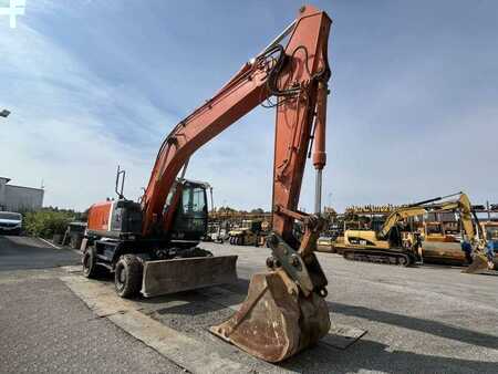 Mobilbagger 2011 Hitachi ZX210W-3 (9)