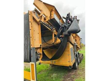 Outro 2012 Backers 3-MTA (4)