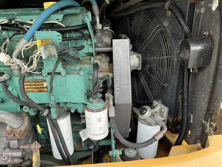 Chargeuse sur pneus 2007 Volvo L45B-TP (25)