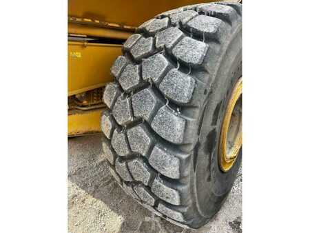 Knickgelenkte Muldenkipper/Dumper 2021 Caterpillar 740GC (9)