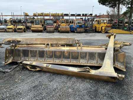 Bulldozere 2013 Caterpillar D6T LGP (10)