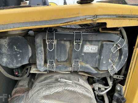 Bulldozere 2013 Caterpillar D6T LGP (34)