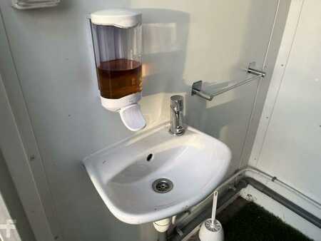 Ostatní 0 [div] WC (24)