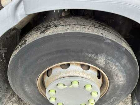 Miscelaneo 2009 Renault PREMIUM 370-26 (11)