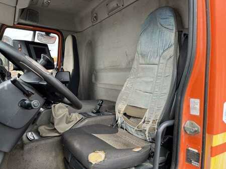 Miscelaneo 2009 Renault PREMIUM 370-26 (50)