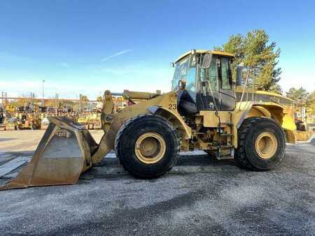 Chargeuse sur pneus 2002 Caterpillar 966G (3)