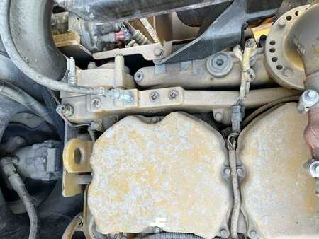 Chargeuse sur pneus 2002 Caterpillar 966G (34)