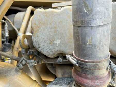 Chargeuse sur pneus 2002 Caterpillar 966G (35)