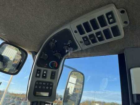 Chargeuse sur pneus 2002 Caterpillar 966G (40)