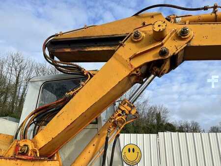 Mobiele graafmachines 1982 Poclain P60 (17)