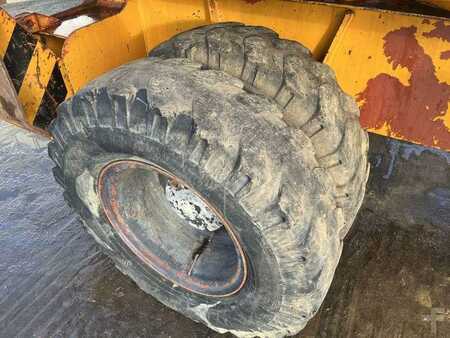 Mobiele graafmachines 1982 Poclain P60 (26)