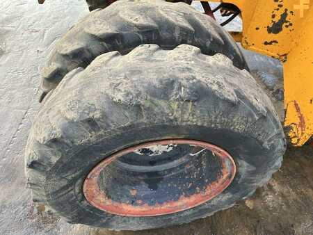 Mobiele graafmachines 1982 Poclain P60 (28)