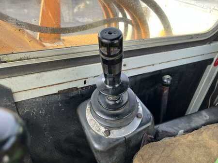 Mobiele graafmachines 1982 Poclain P60 (44)