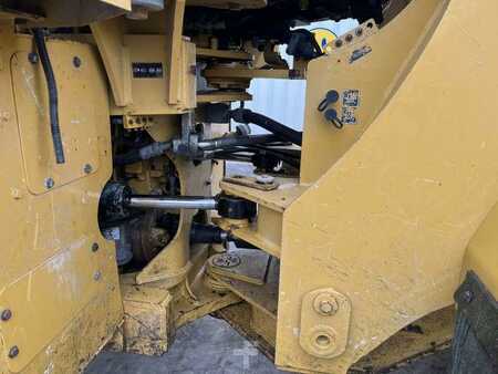 Chargeuse sur pneus 2013 Caterpillar 950K (23)