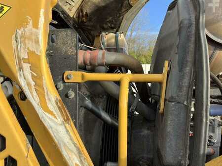 Chargeuse sur pneus 2013 Caterpillar 950K (39)