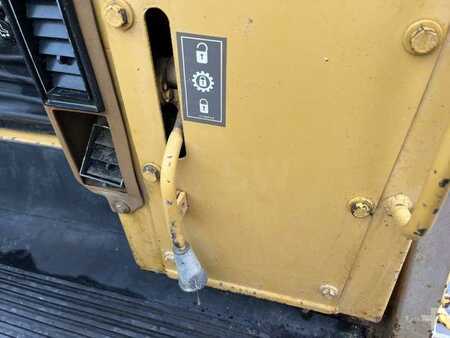 Cargadoras sobre orugas 1982 Caterpillar 953 (45)