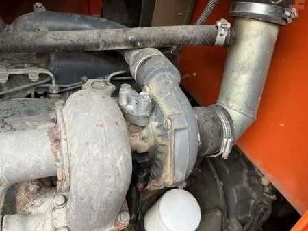 Chargeuse sur pneus 2000 Hitachi W130A (41)