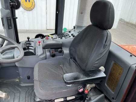 Chargeuse sur pneus 2000 Hitachi W130A (49)