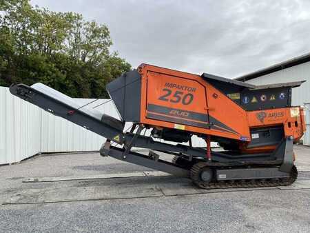 Ostatní 2021 [div] IMPAKTOR 250 EVO (1)