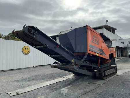 Ostatní 2021 [div] IMPAKTOR 250 EVO (2)