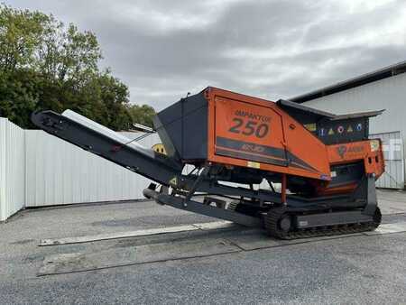 Ostatní 2021 [div] IMPAKTOR 250 EVO (3)