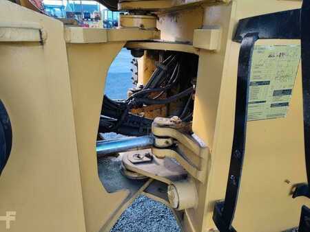 Chargeuse sur pneus 1998 Komatsu WA270-3 (16)
