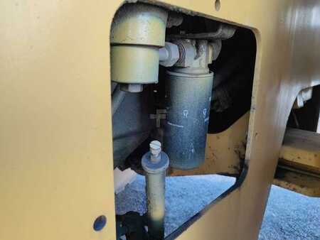 Chargeuse sur pneus 1998 Komatsu WA270-3 (17)