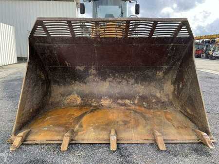 Kolové nakladače 2011 Liebherr L576 (10)